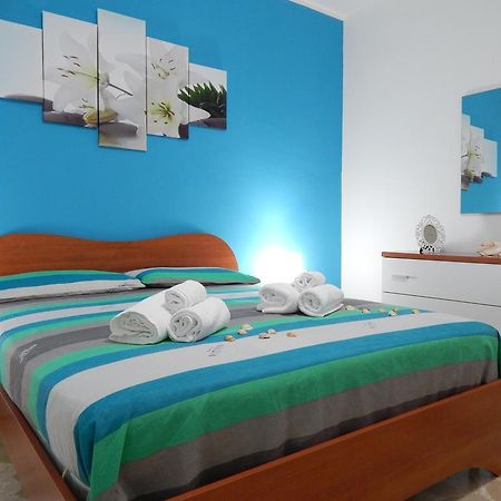 Casa Vacanze Karol Lägenhet Trappeto  Rum bild
