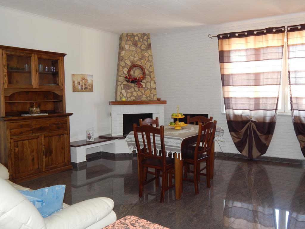 Casa Vacanze Karol Lägenhet Trappeto  Rum bild